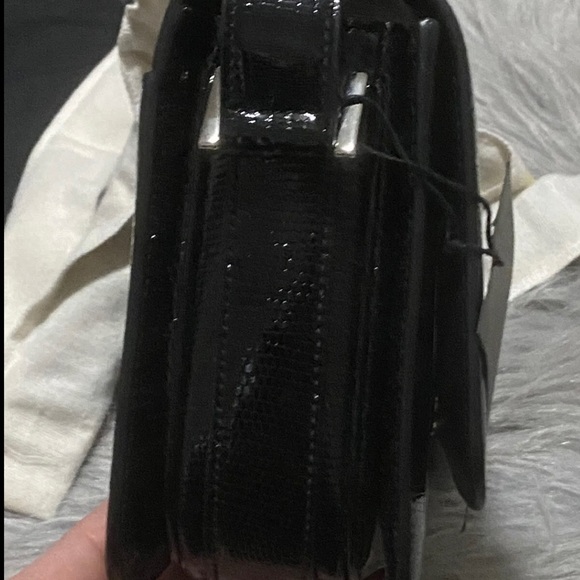 LE 61 LEATHER HANDBAG  Authentic of Saint Laurent ( Brand New) - Picture 8 of 14